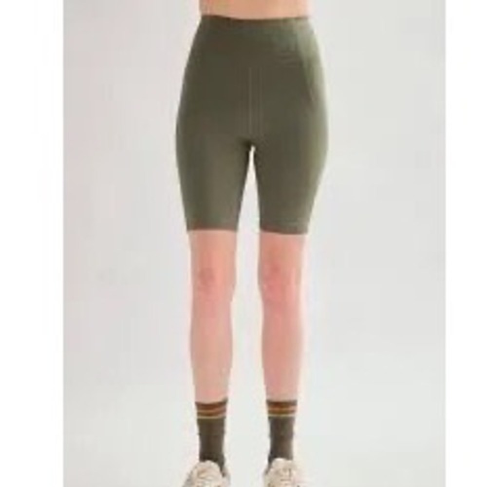 NWT girlfriend collective‎ Yosemite High Rise Bike Short Olive Green